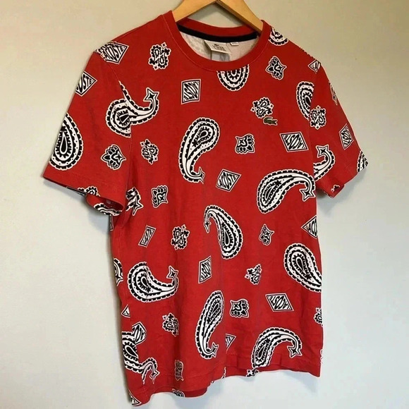 Lacoste live Paisley  red tee - Picture 2 of 6